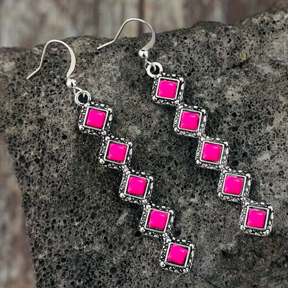 🆕 New Silver & Pink Geometric Drop Boho Earrings - Picture 5 of 8